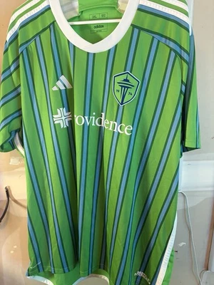 Men's Seattle Sounders FC Pedro de la Vega adidas Green 2024 Anniversary Jersey - Image 1 of 4