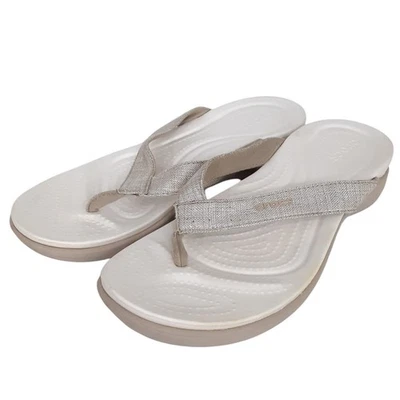 Sandalias Crocs Capri V Chanclas Blanco Brillo Crema Tanga Mujer 9 Resort Foto 1 de 4