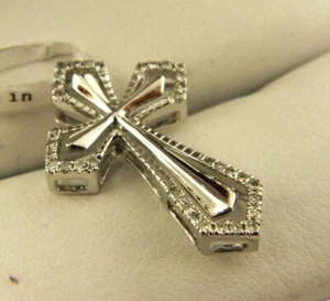 14k Solid White Gold Diamond Cross Pendant ( 0.11 ct. t.w.) - Picture 1 of 6