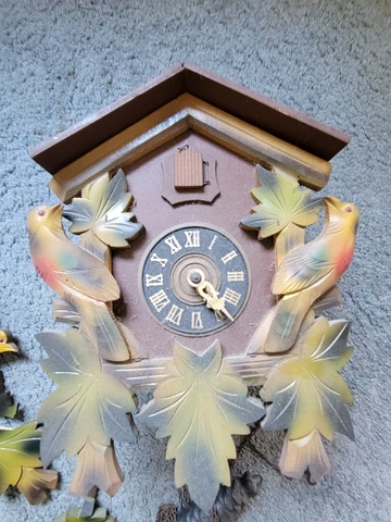 GERMAN BLACK FOREST CUCKOO CLOCK  VINTAGE Cover