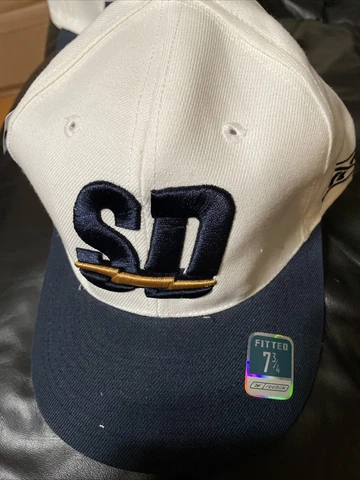 NFL Chargers Hat San Diego Reebok Football Fitted 7  3/4 on Field Ball Cap Cover
