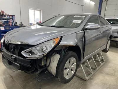 Módulo de control de carrocería usado se adapta a: Hyundai Sonata 2015 control de carrocería BCM tablero central Foto 1 de 4