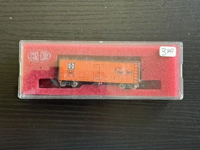 N Con-Cor 1352F Reefer Santa Fe Texas Chief - ME1744 - Image 1 of 2