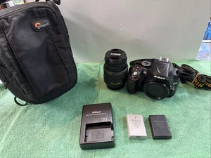 Nikon D5200 24.1MP DSLR Kamera 18-55 Objektiv und Ladegerät - Teile oder Reparatur - LESEN- - Bild 1 von 24