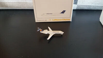 Schabak 1:600 Lufthansa CityLine Canadair Regional Jet - Immagine 1 di 2