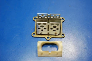 1989 89 CR250R OEM REED VALVE ASSEMBLY FUEL INTAKE DELIVERY PETALS 14100-KZ3-003 - Bild 1 von 8