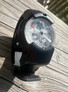 NavELites Backlit Magnetic Wrist Compass - Picture 1 of 7