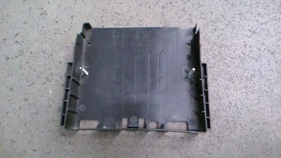 Supporto supporto centralina motore Peugeot 207 CC FAP 110 (blue Lion) anno 2007 W - Immagine 1 di 3