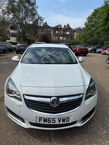 2016 Vauxhall Insignia 1.6 CDTi Tech Line 5dr Auto ESTATE Diesel Automatic - Picture 1 of 13