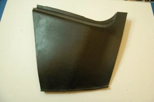 Volvo 240 Kick Panel NEGRO - Imagen 1 de 2