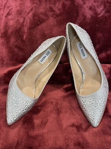 Nearly New Steve Madden diamond Point Toe Slip On Event Heels Size 8 /8.5 - Picture 1 of 13