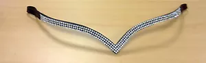 Neu Designer Ve-förmiges 3-reihiges klares Kristall Stirnband Kolben - 15" braun im Angebot - Bild 1 von 3