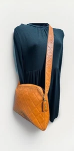 CHANEL Vintage Orange Caviar Quilted Leather Logo Charm Crossbody  Shoulder Bag - Picture 1 of 24