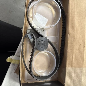 For Ford Capri MK3 1.6 Genuine Gates Timing Cam Belt Kit Set - Picture 1 of 7