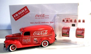 Danbury Mint 1941 Coca-Cola Delivery Truck 1:24 w/ Custom Accessory Group ~ NEW - Picture 1 of 19