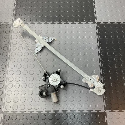 TOYOTA TUNDRA 2022-2025 DOBLE CABINA PUERTA TRASERA IZQUIERDA VENTANA REGULADOR Y MOTOR OEM Foto 1 de 4