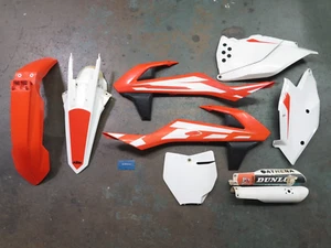KTM 125 150 250 350 450 SX-F XC-F SX OEM Plastics Kit (Stock Shrouds Fenders) - Picture 1 of 21