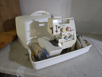 丰田 3 & 4 螺纹叠锁型号 7200 可正常工作!   缝纫机  — 第 1/4 张图片