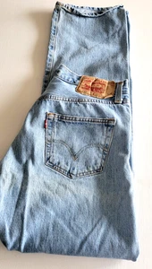 Levi's 501 Jeans Men's 33x34 lightwash button fly straight leg vintage 90s y2k - Picture 1 of 16