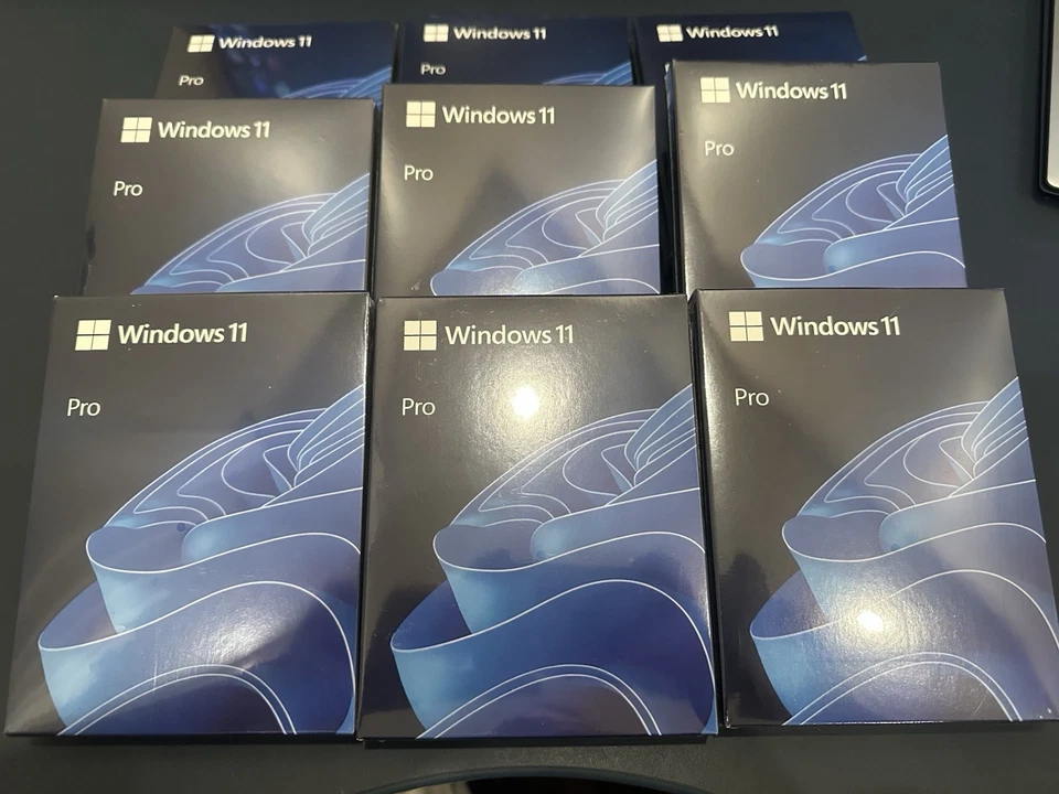 Microsoft Windows 11 Pro 64Bit USB Flash Drive Factory Sealed Ships next day - Image 1 of 4