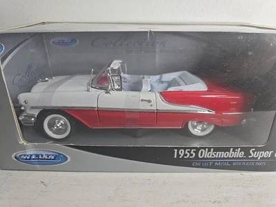 Welly 1955 Oldsmobile Super 88 Convertible Red Diecast 1:26 Original Package - Image 1 of 4