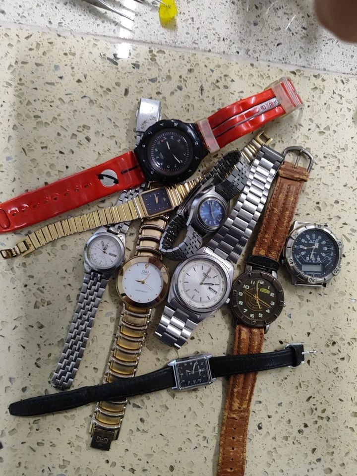 LOT VINTAGE WATCH  Seiko/citizen/ Camel /swtch   Not work /Not tested for parts - Image 1 of 4