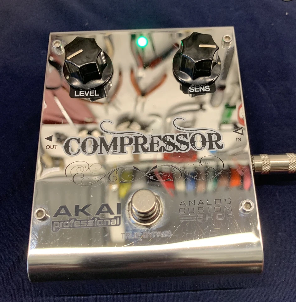 Pedal compresor Akai Foto 1 de 1