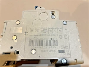ALLEN BRADLEY 1492-SPM3B060 SERIES D CIRCUIT BREAKER 6 AMP 440 VAC - Picture 1 of 2