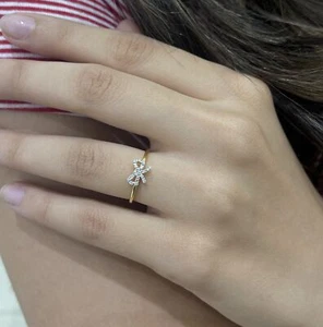 0.08ct Round VS1 IGI Certified Lab Grown Diamond Daily Wear 14k Gold Knot Ring - Picture 1 of 6