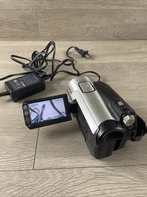 Sony HDR-SR5 HD 1080i 40GB HDD Handycam Silver Camcorder 4MP - PARTS ONLY - Image 1 of 4