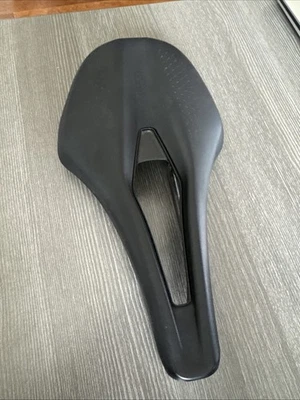 Sillín Fizik Argo Tempo R3 150 mm Foto 1 de 3