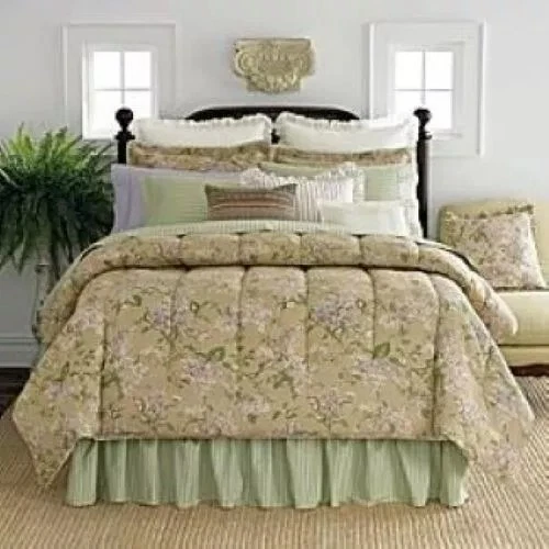 American Living Ralph Lauren Lilac Park Floral 3pc Full/Queen Comforter Set - Image 1 of 4