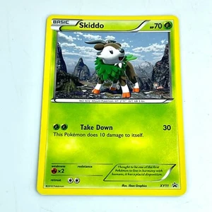 Pokémon Skiddo XY11 - Black Star Promo Holo - Tarjeta coleccionable 2014 jcc - Imagen 1 de 2