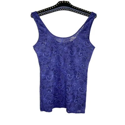 Camiseta sin mangas Aritzia Talula de encaje floral transparente azul mediana  Foto 1 de 4