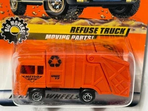 Matchbox #7 Refuse Garbage Trash Truck, orange, 1/64, Neu in OVP - Bild 1 von 2