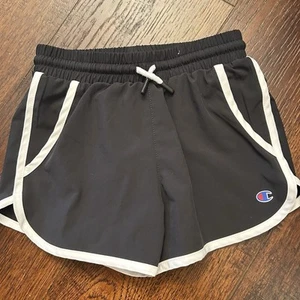 CHAMPION GIRLS CHEER SHORT 6/6x Black NWOT - Picture 1 of 3