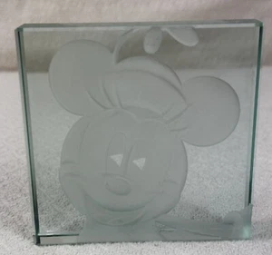 Disney 62/1000 R. Guenther Minnie Mouse Etched Glass Paperweight - Picture 1 of 6