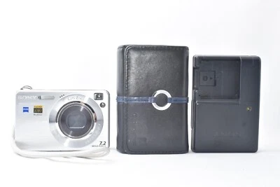 [EXC w/Case] Sony Cyber-Shot DSC-W120  7.2MP Digital Camera - Silver #128 - Image 1 of 4