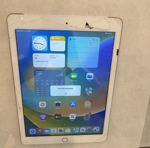 Apple Ipad 5th Gen A1823 9.7" 32GB Gold (WIFI+Cellular) Unlocked FAIR - Picture 1 of 14