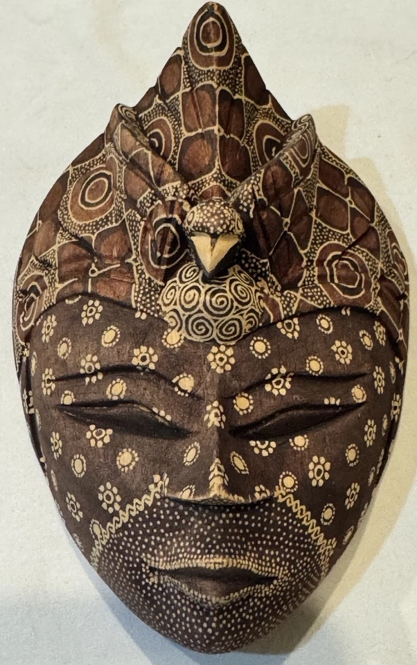 MASCARILLA BATIK MADERA TALLADA A MANO ARTE JAVA DECORACIÓN DE PARED - Detalle pintado a mano - Única Foto 1 de 4