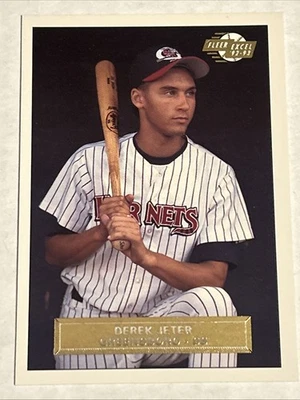 1992-93 Fleer Excel - Derek Jeter #210 (RC) - Image 1 of 2