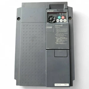 FR-E720-7.5K MITSUBISHI Compact powerful inverter Removed from Japan - Picture 1 of 8