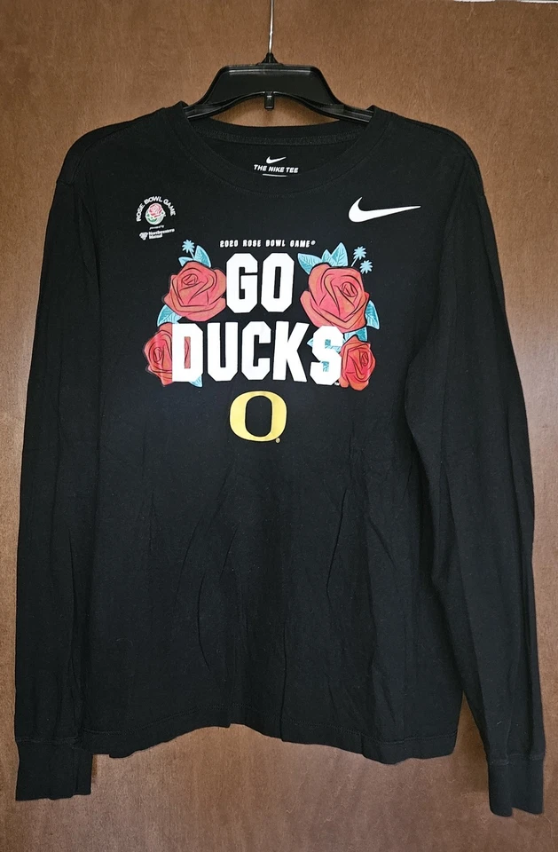 Camiseta Oregon Ducks GO DUCKS 2020 Rosebowl Game The Nike manga larga mediana Foto 1 de 1