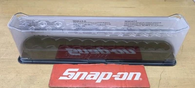 NUEVO Snap On PAKTY241 - Bandeja magnética con tapa para juego de 12 enchufes métricos de unidad de 3/8"  Foto 1 de 4