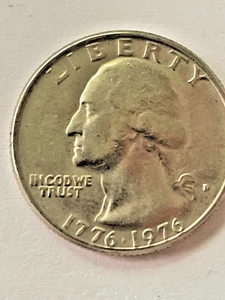1776-1976 D US Bicentennial Quarter, Rare filled Mint Mark Regular - Picture 1 of 2