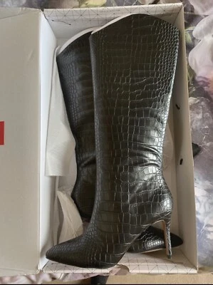 call it spring boots 7 Vegan RRP £69 - Image 1 of 4