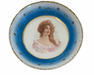 Cuenco para servir retrato de porcelana vintage Victoria Austria para mujer borde dorado 7,5" - Imagen 1 de 5