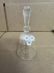 Vintage Swarovski crystal bell with frosted flowers - Picture 1 of 3