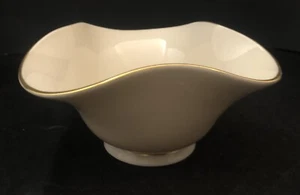 Vintage Lenox Footed All Purpose Bowl Wavy 24K Gold Scalloped Rim USA Mint - Picture 1 of 5