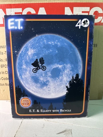 NECA E.T. 40th Anniversary Elliott & E.T. On Bike 7in Action Figures Cover